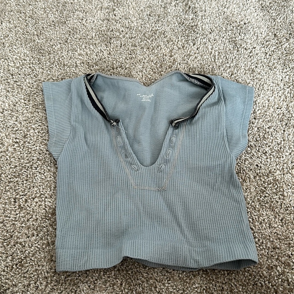 hardly worn urban outfitters crop top